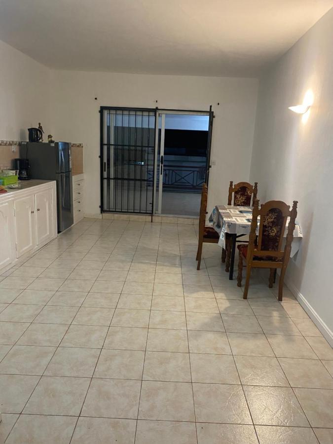Viksh Seaview Apartment Ла-Ґулет Екстер'єр фото